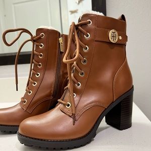 Tommy Hilfiger Booties NWT
